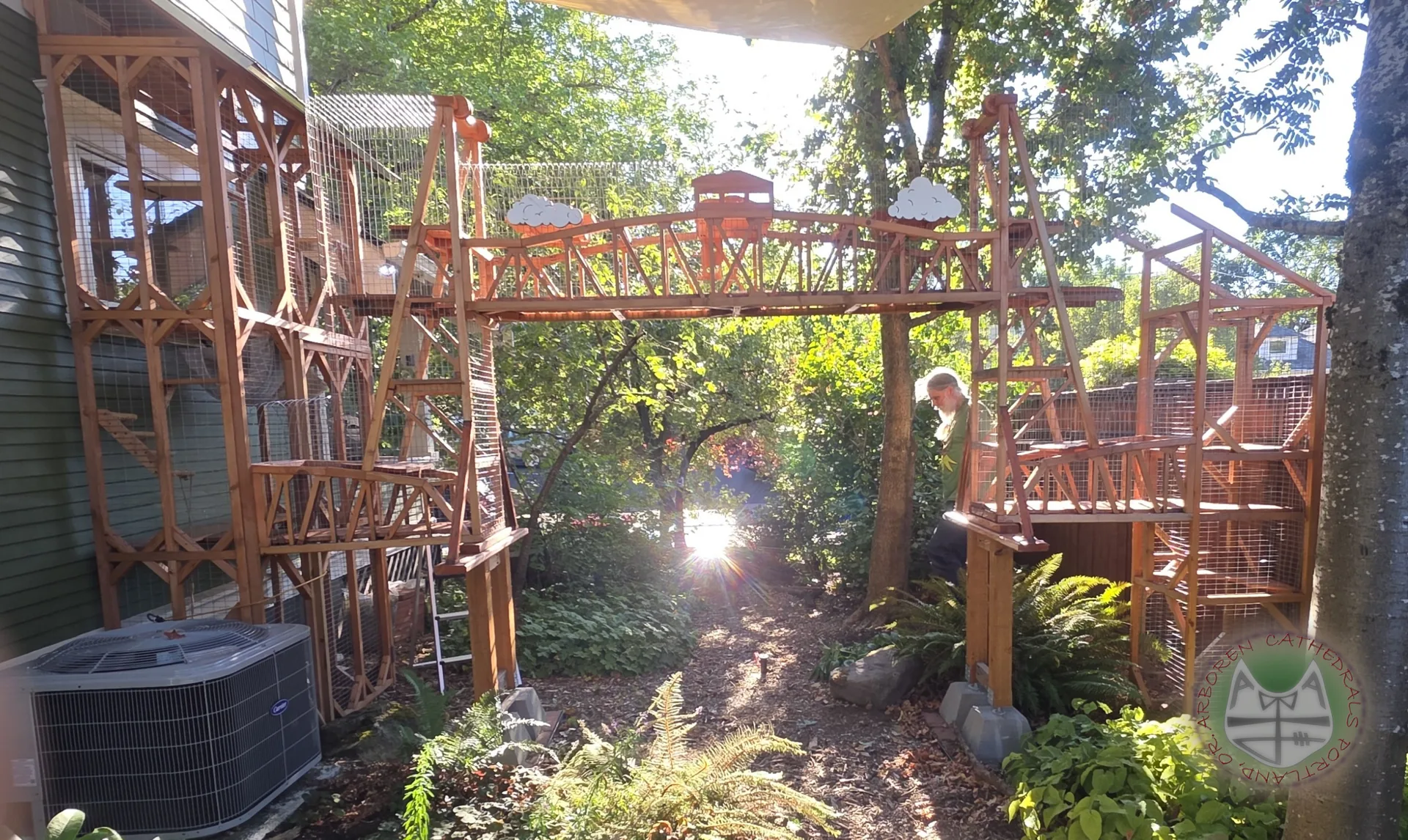 Finished Pawthorne Bridge skybridge, wide view