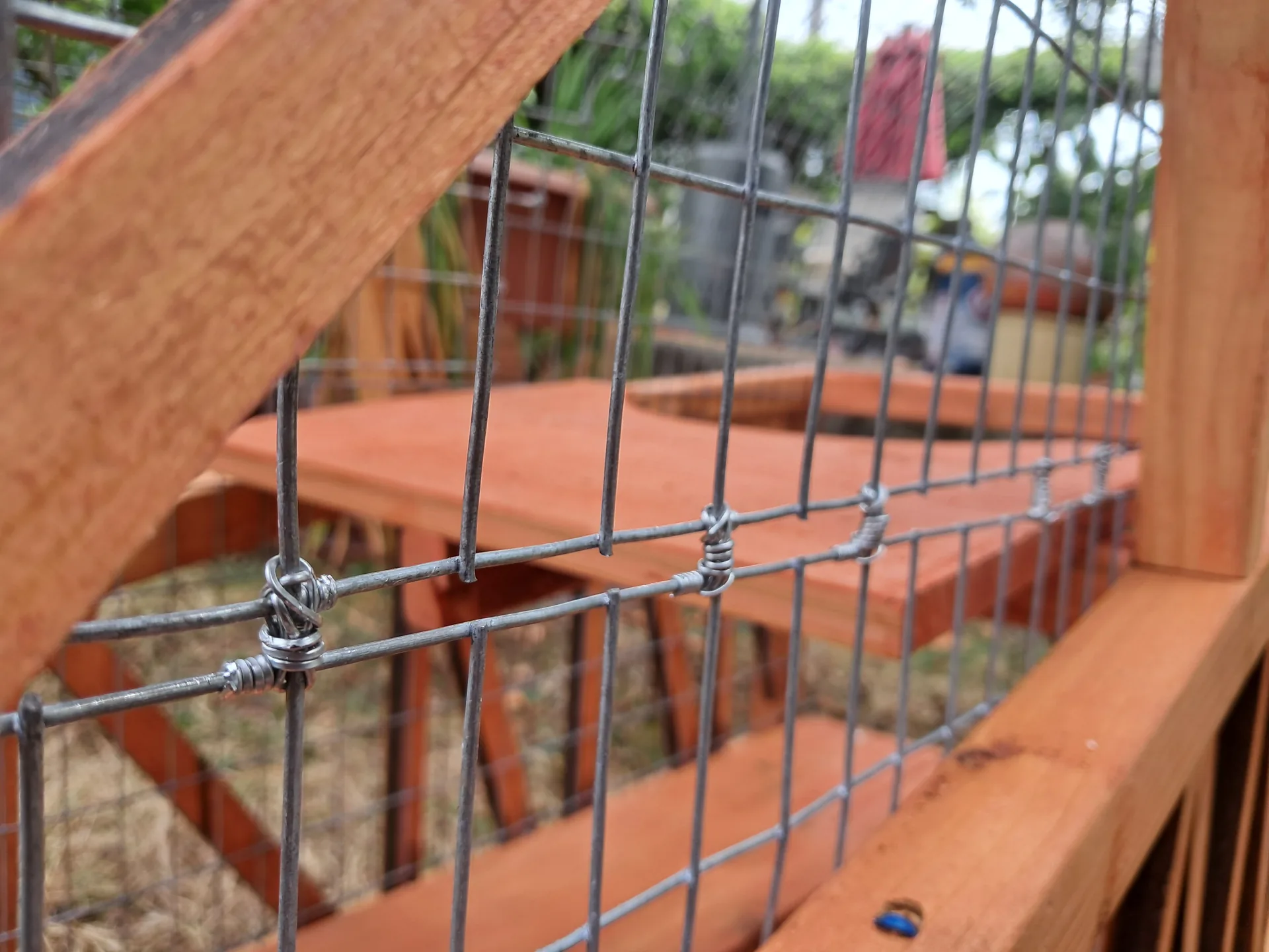 Close-up of tower shelf fitment